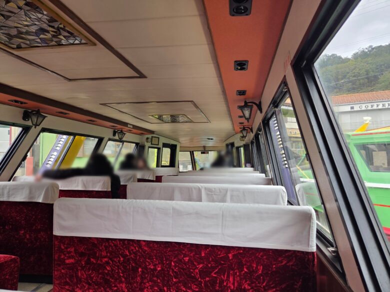 賢島遊覧船の船内の１階