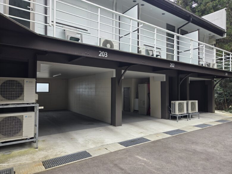 ホテルのとのわの駐車場