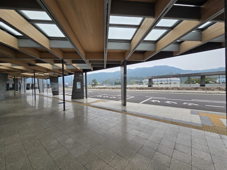 敦賀駅の東口