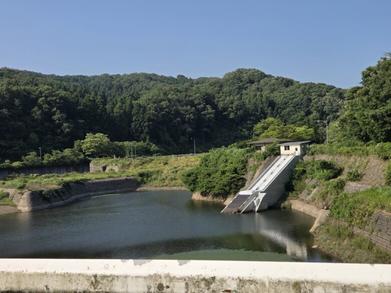 滝波ダムの景観