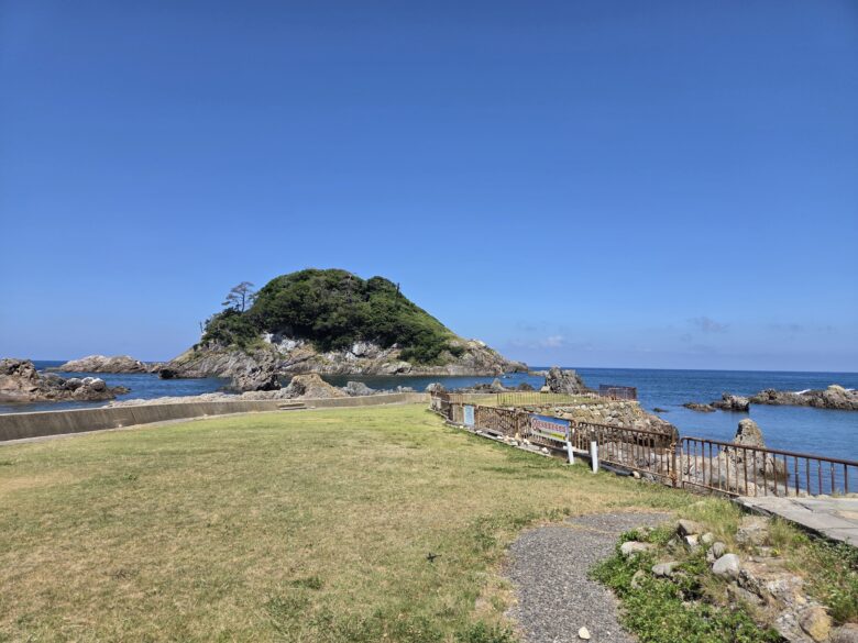 亀島園地の敷地から見える亀島