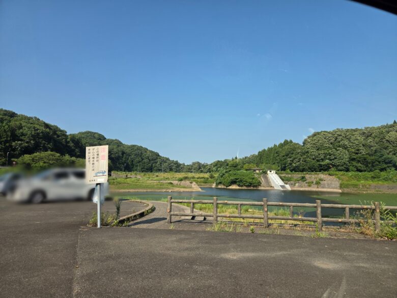滝波ダムの駐車場