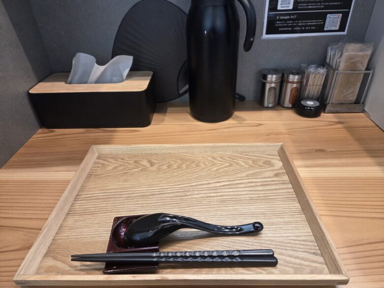 麺場かもめの各席
