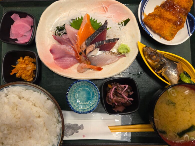 魚がし食堂 東力店のお刺身定食